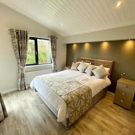 *Luxury Holiday Home With Hot Tub Close To Beach* Penally Extérieur photo