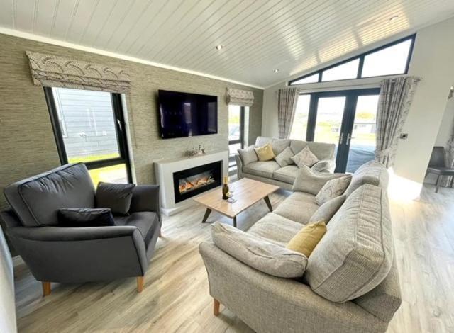 *Luxury Holiday Home With Hot Tub Close To Beach* Penally Extérieur photo
