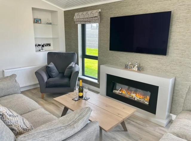 *Luxury Holiday Home With Hot Tub Close To Beach* Penally Extérieur photo